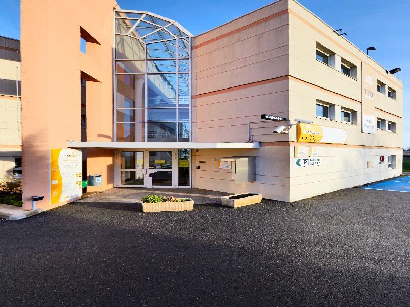 Hotelf1 Nemours Exterior photo