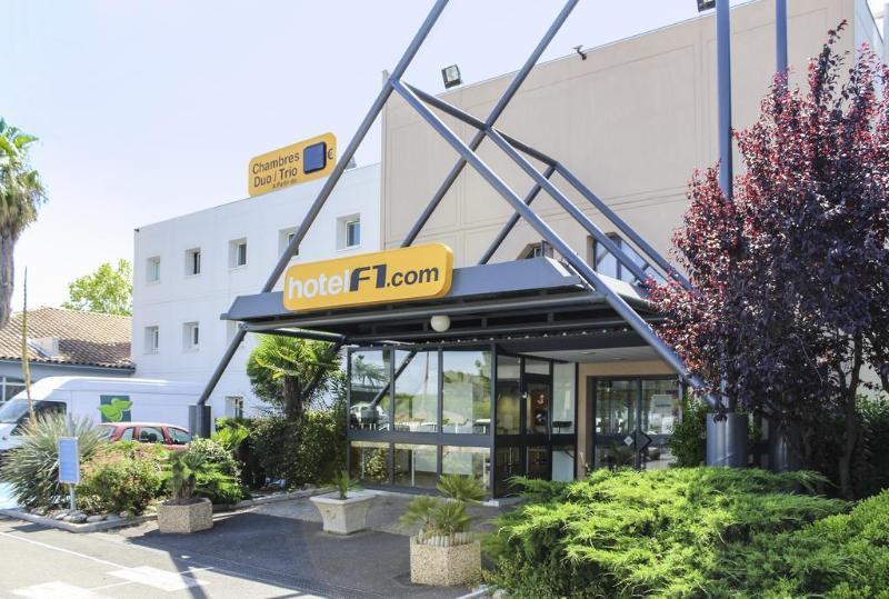 Hotelf1 Nemours Exterior photo